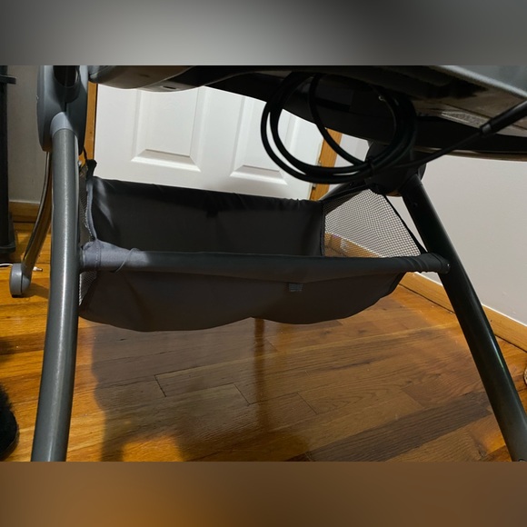 Baby Bassinet - Picture 5 of 8